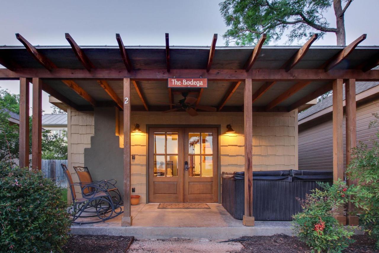 Wine Country Cottages On Main Fredericksburg Room photo